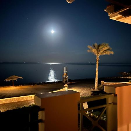 Вилла Amazing Beachfront Townhouse Chalet Ain Sokhna Айн-Сохна Экстерьер фото